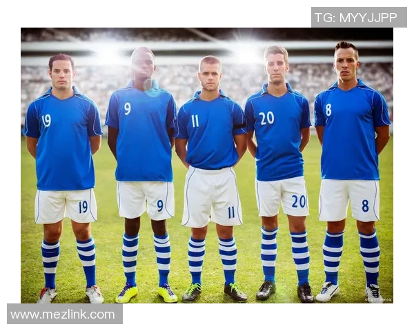 扎武士头的足球明星如何在绿茵场上展现独特风采与个人魅力 扎武士头的足球明星如何在绿茵场上展现独特风采与个人魅力