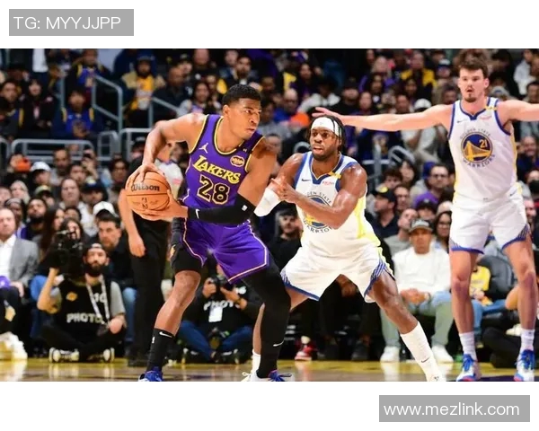 勇士与湖人激战加时赛经典对决再现篮球巅峰对决